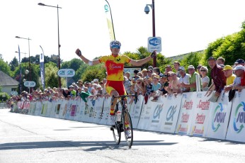 La victoire en solitaire pour Rodriguez Cano sur l etape 3 a Locmine